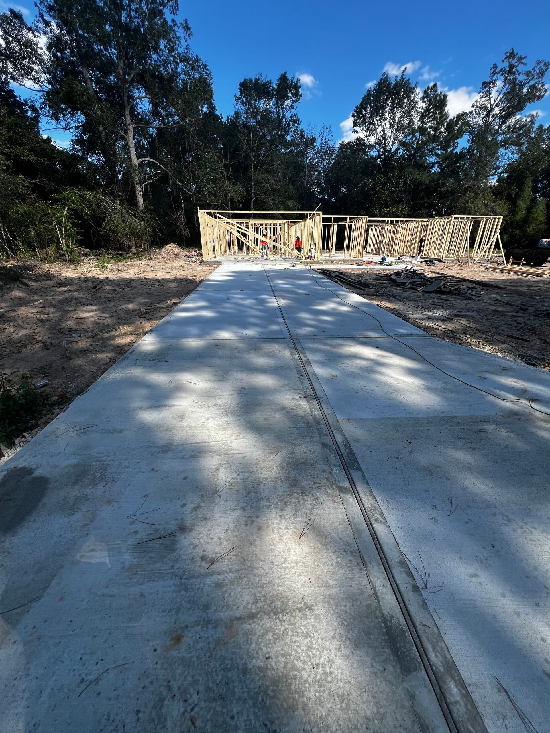 Gallery photos for New Driveway and Sidewalk Poured for a New Build Property: Image #6