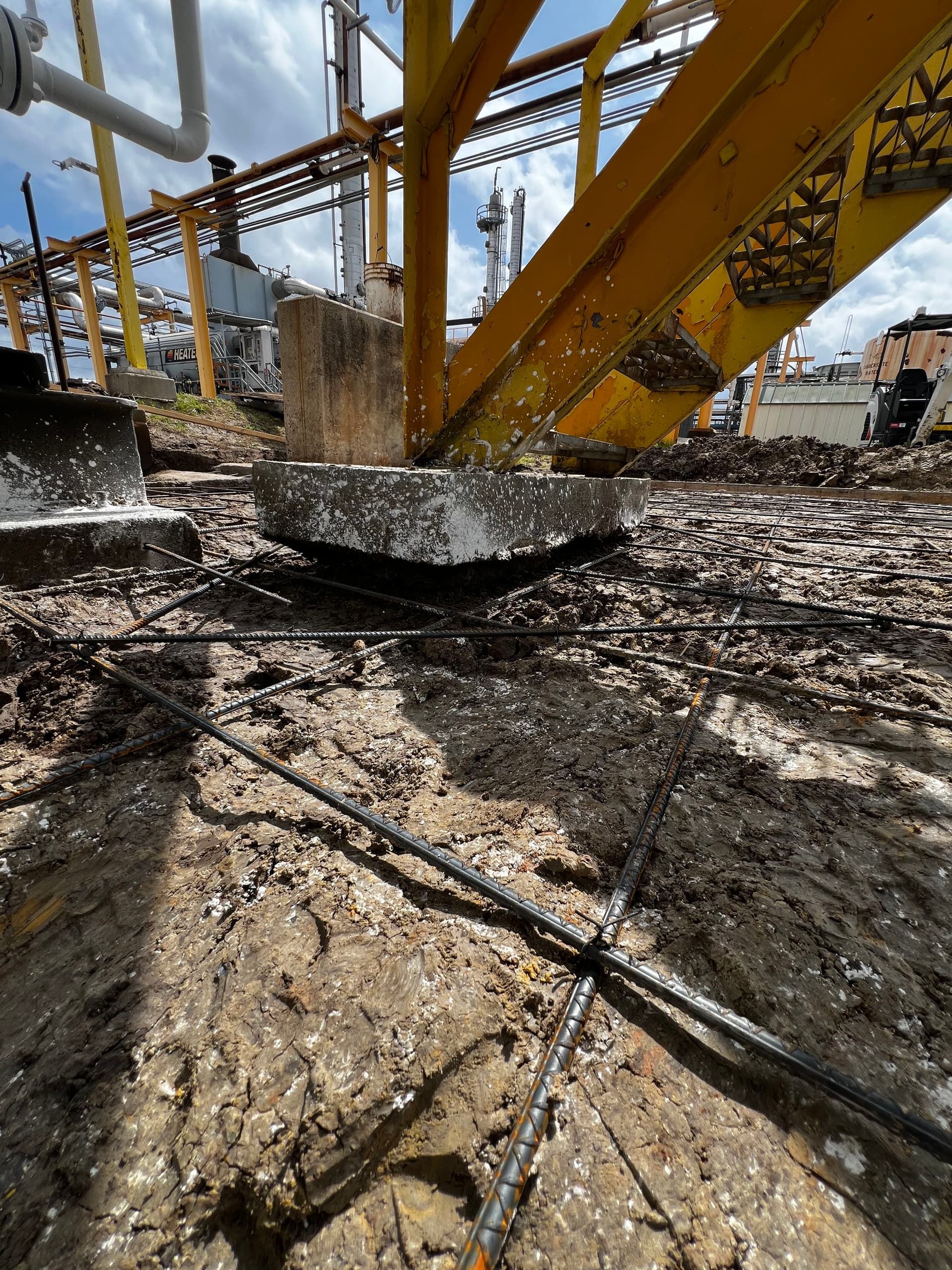Gallery photos for Reinforced Concrete Access Pad Built for Industrial Safety: Image #2