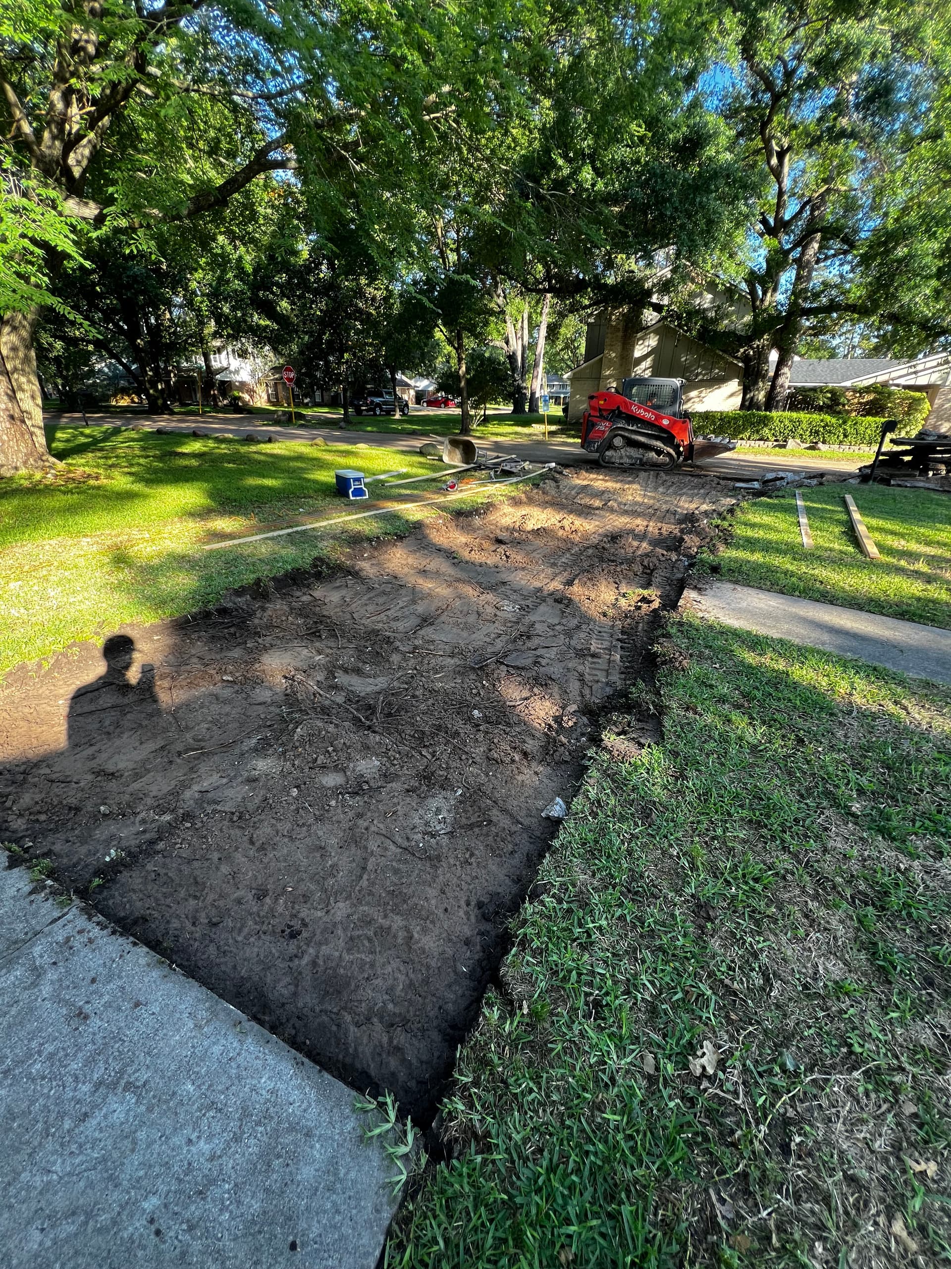 Gallery photos for Cracked Driveway Removed and Replaced the Right Way: Image #2