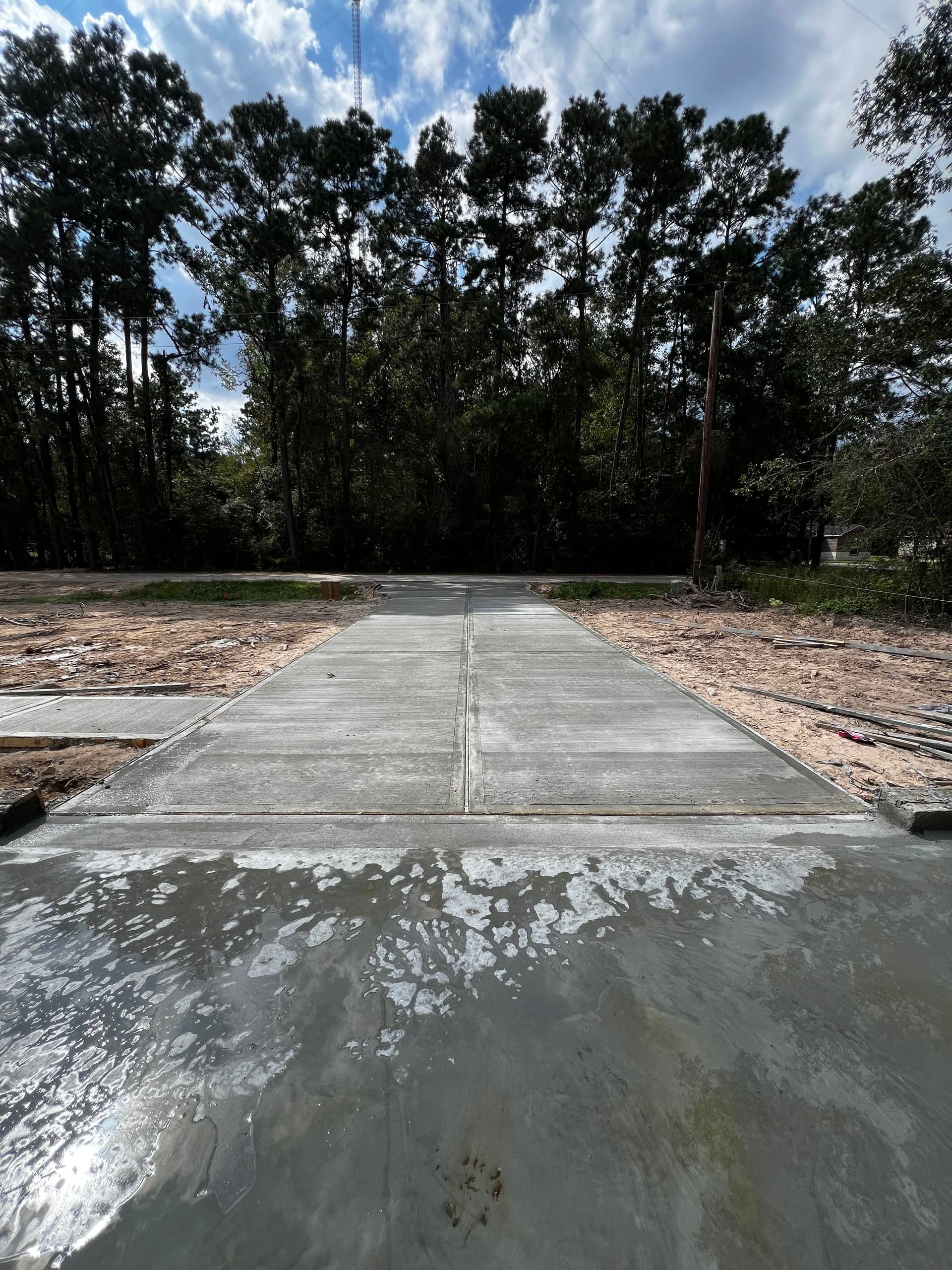 Gallery photos for New Driveway and Sidewalk Poured for a New Build Property: Image #2