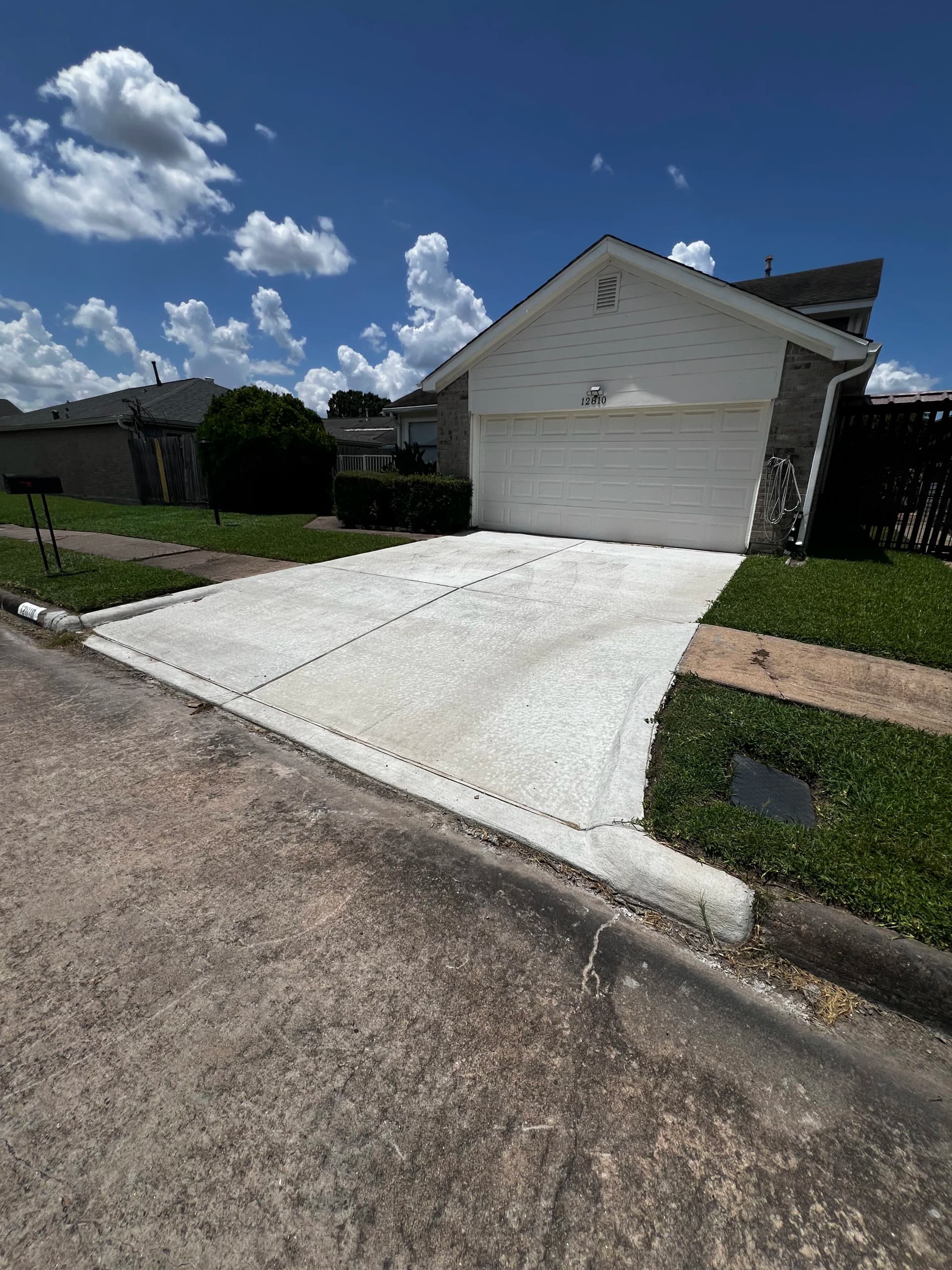 Gallery photos for Fresh Concrete Driveway That Actually Delivers at the Curb: Image #2