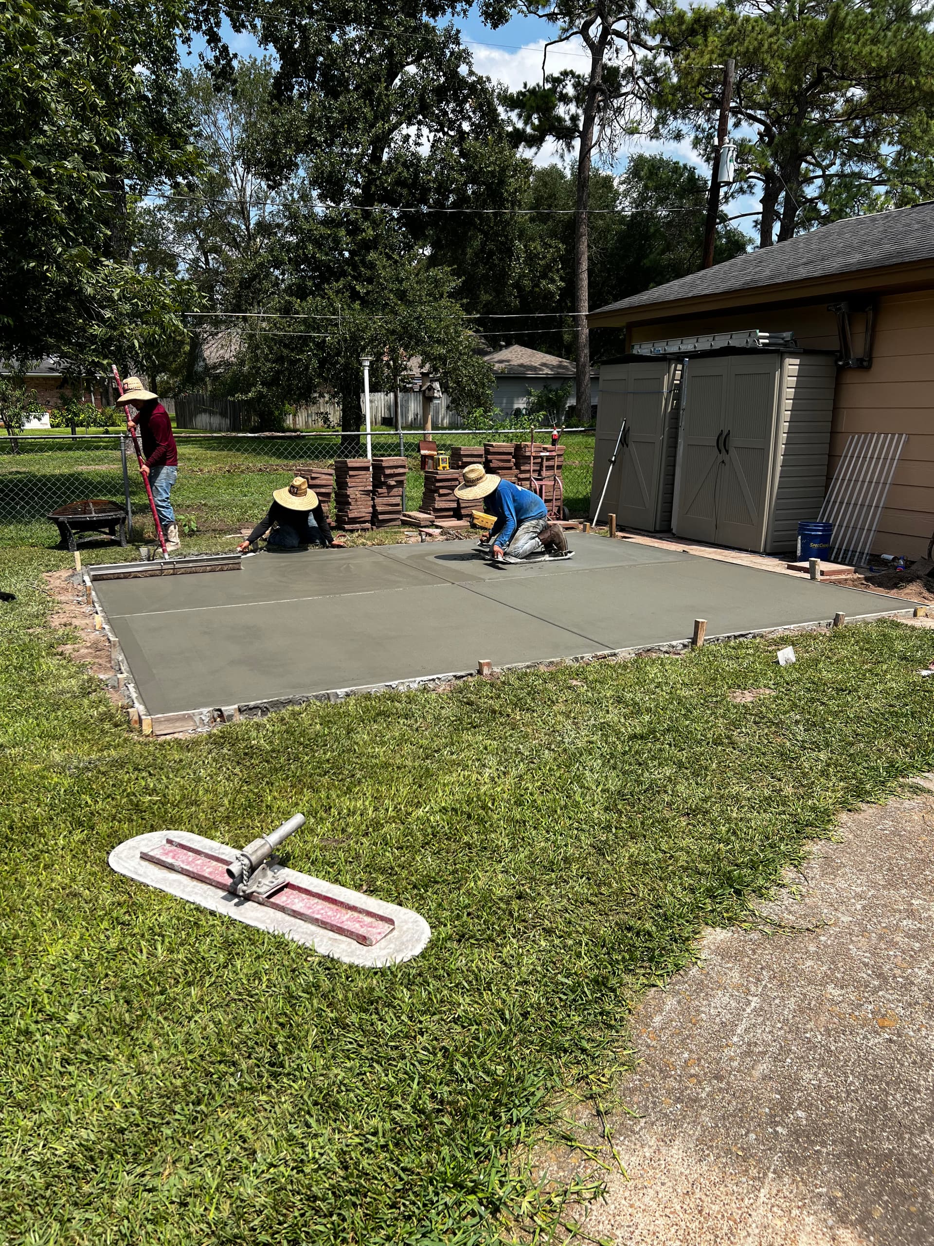 Gallery photos for Shifting Paver Patio Gets Replaced With a Solid Concrete Slab: Image #3