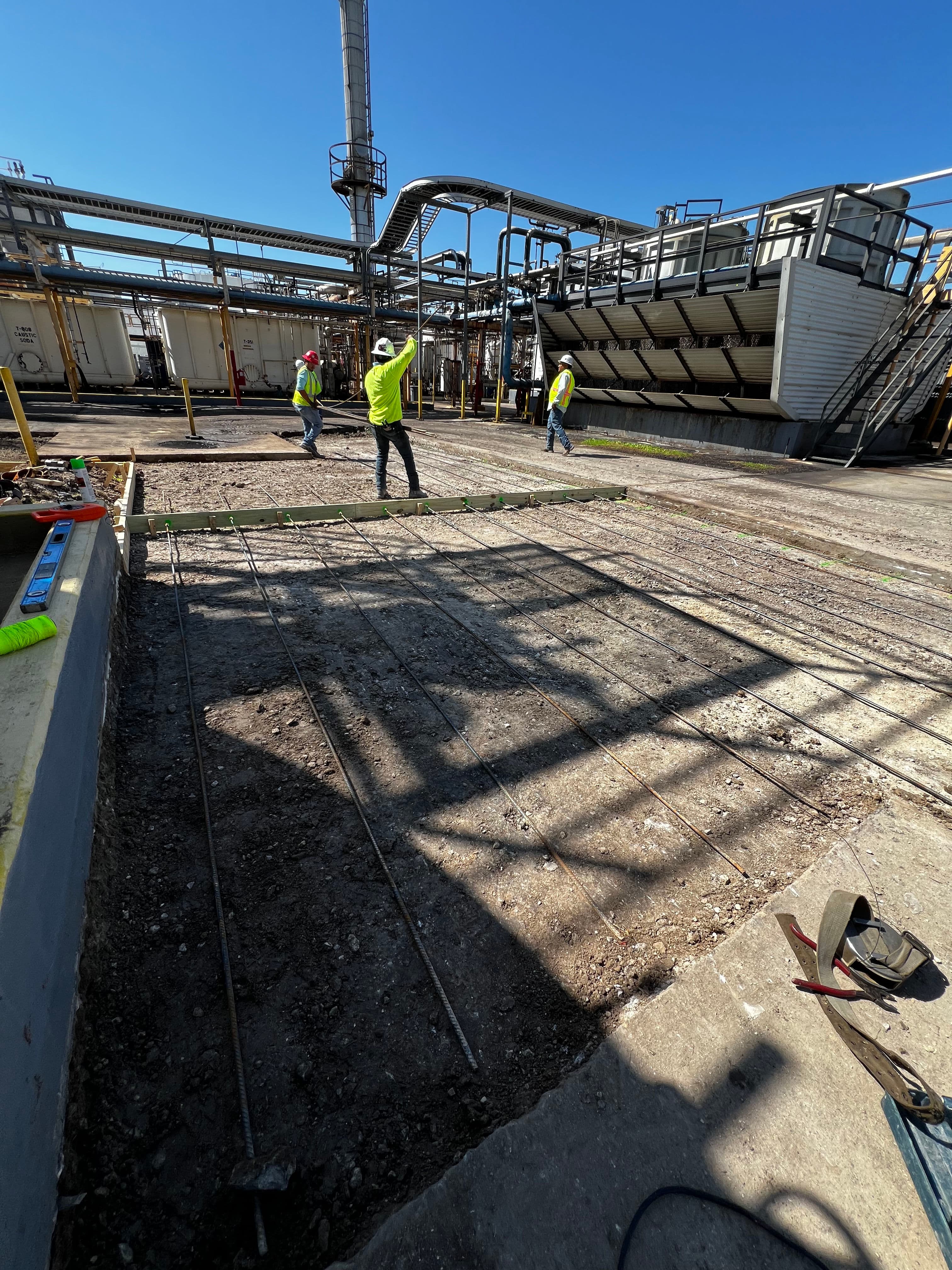 Project Heavy-Duty Industrial Concrete Slab Poured 6 Inches Thick image