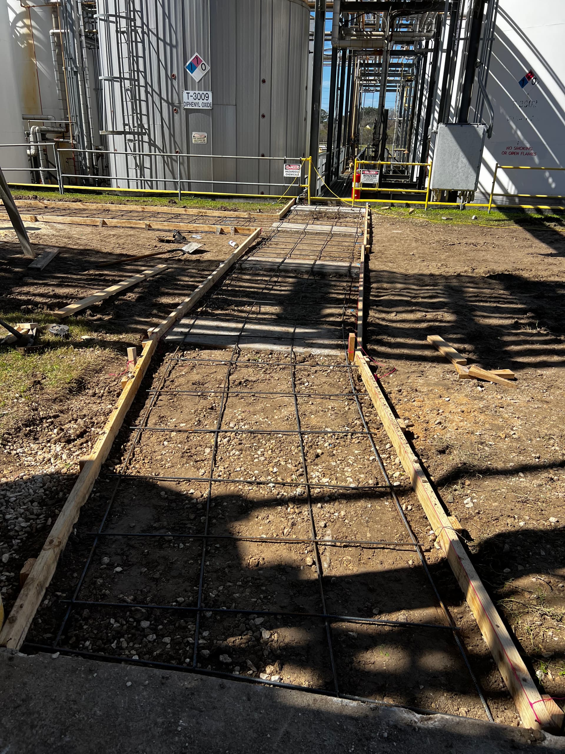 Gallery photos for New Concrete Sidewalks Poured at an Active Industrial Facility: Image #2