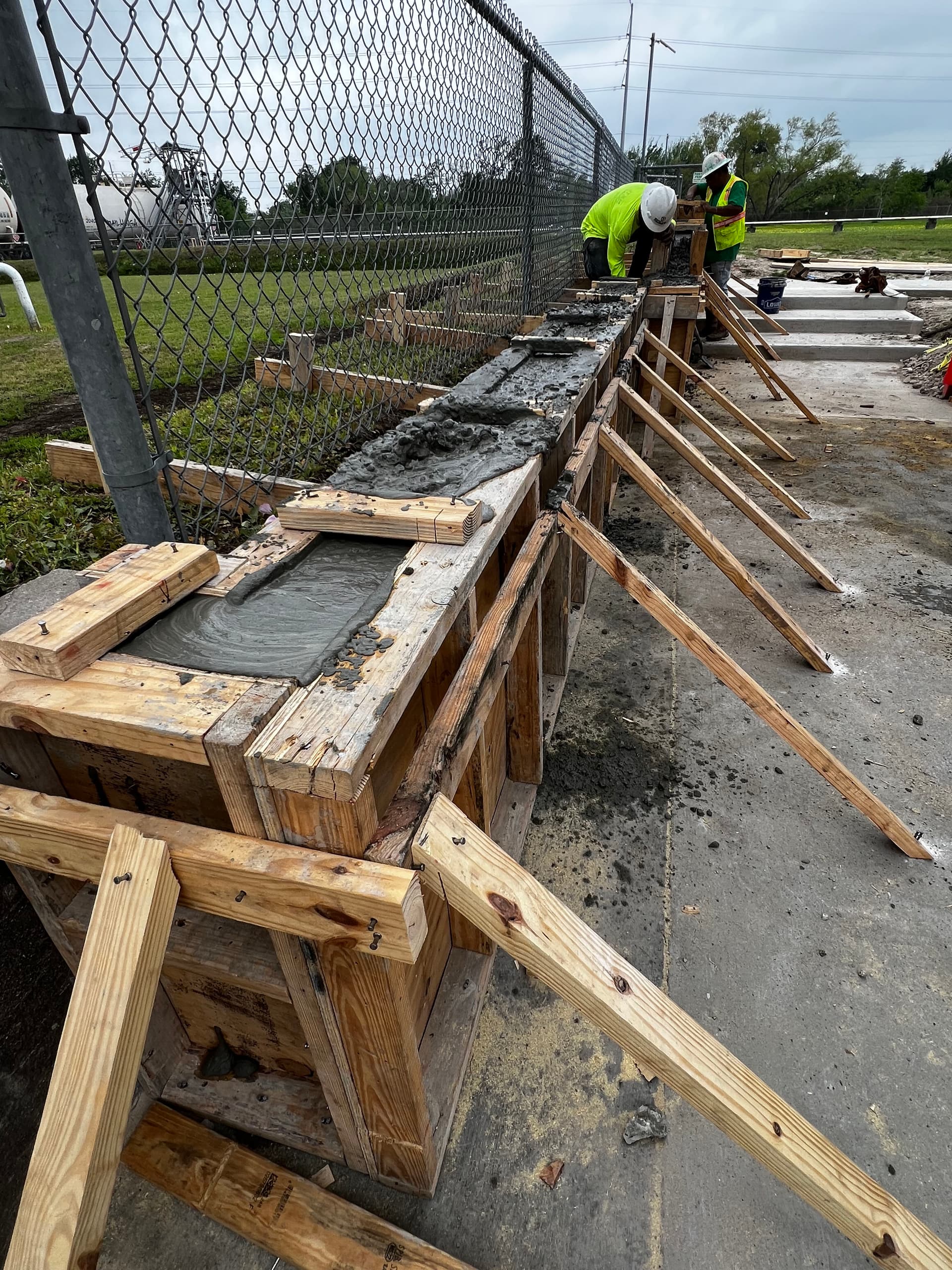 Gallery photos for Concrete Retention Wall Built for a Heavy-Duty Industrial Jobsite: Image #6