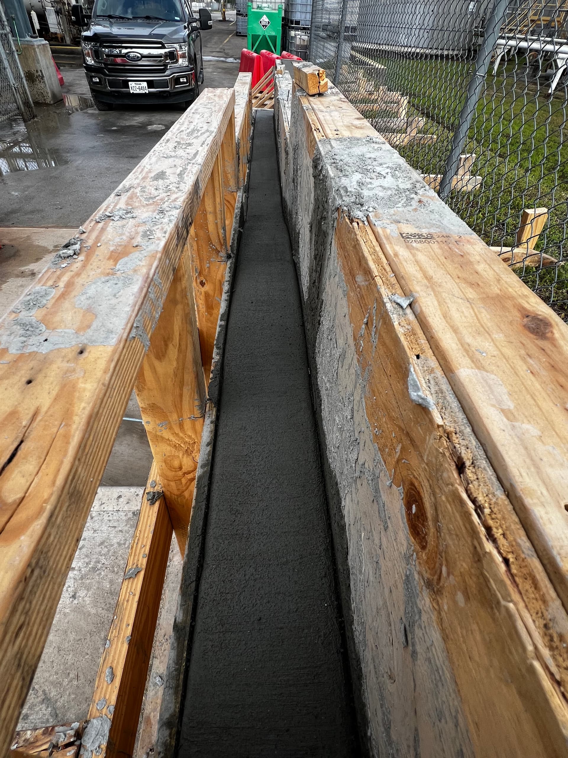 Gallery photos for Concrete Retention Wall Built for a Heavy-Duty Industrial Jobsite: Image #7