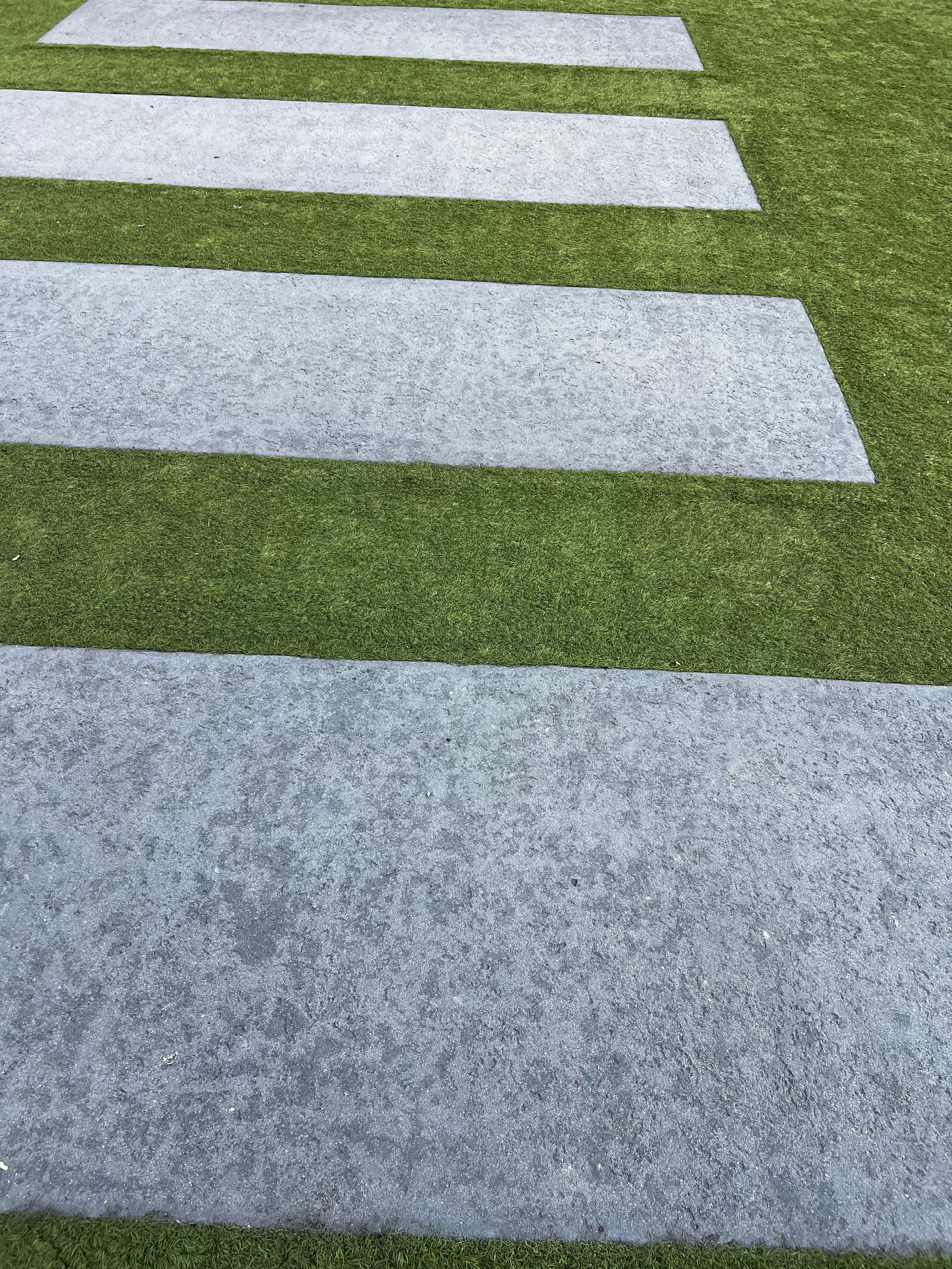 Gallery photos for Stone-Texture Concrete Finishes That Look Good and Work Hard: Image #4