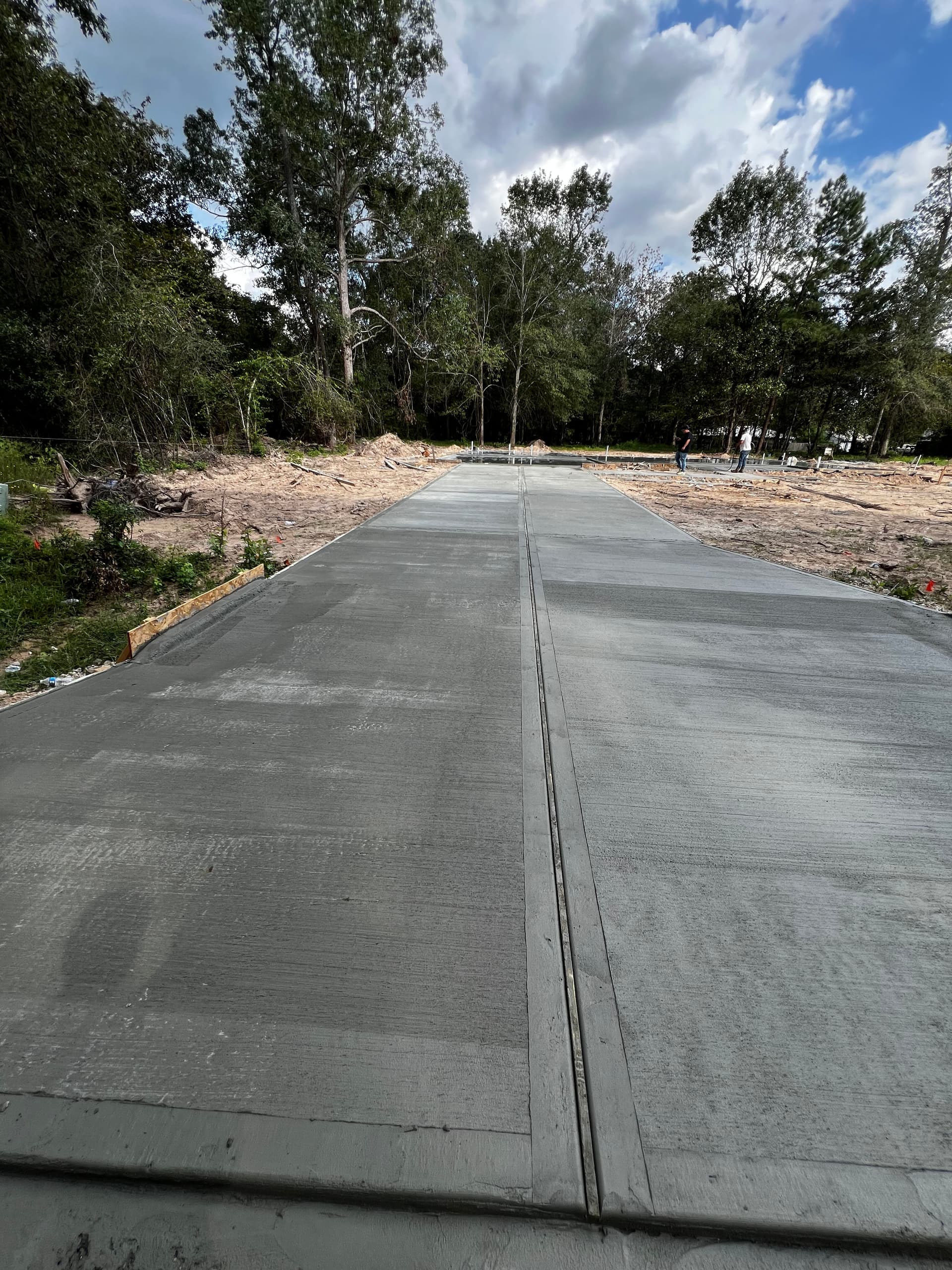 Gallery photos for New Driveway and Sidewalk Poured for a New Build Property: Image #5