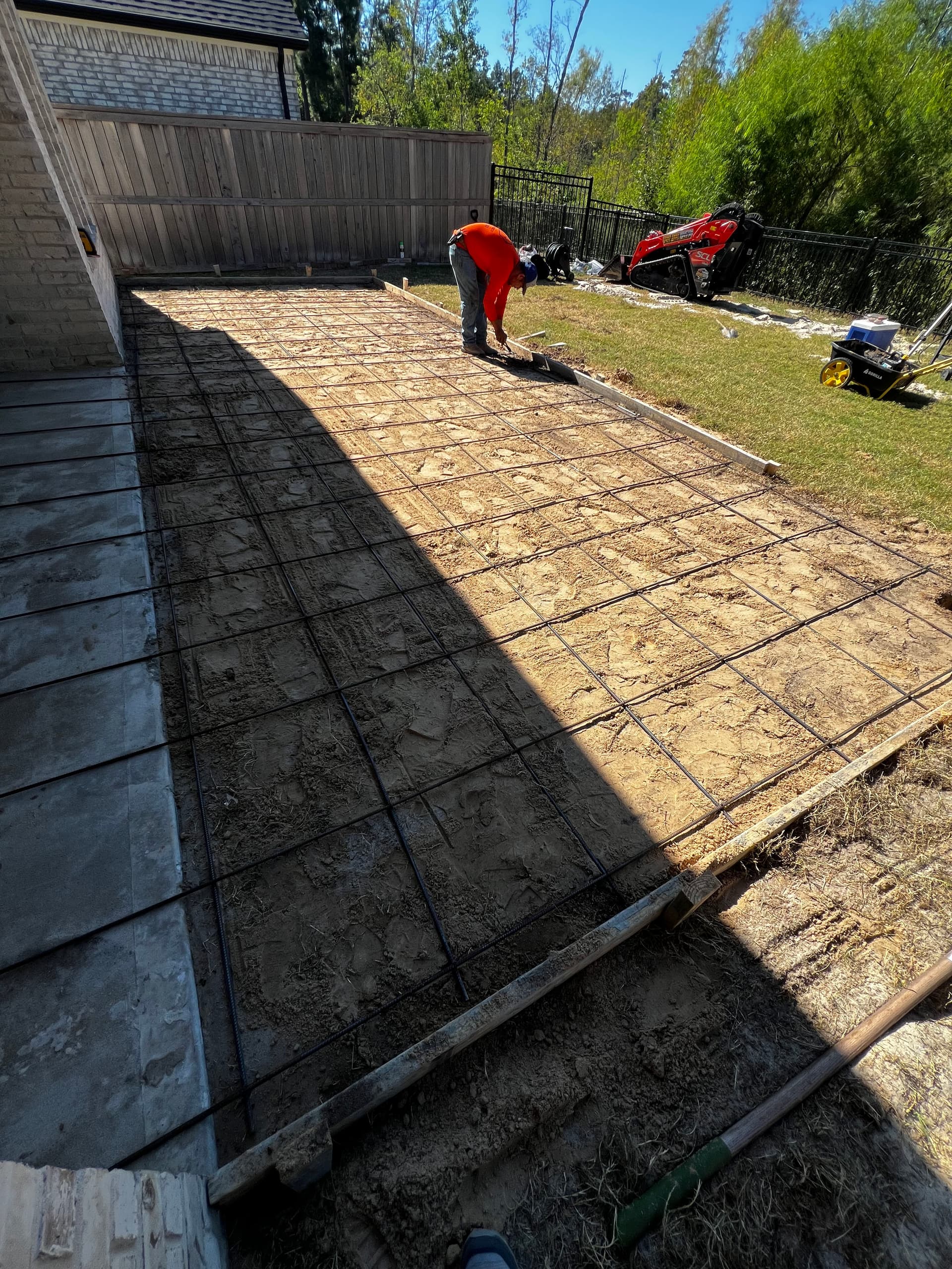 Gallery photos for Concrete Patio Extension with a Seamless Overlay Finish: Image #2