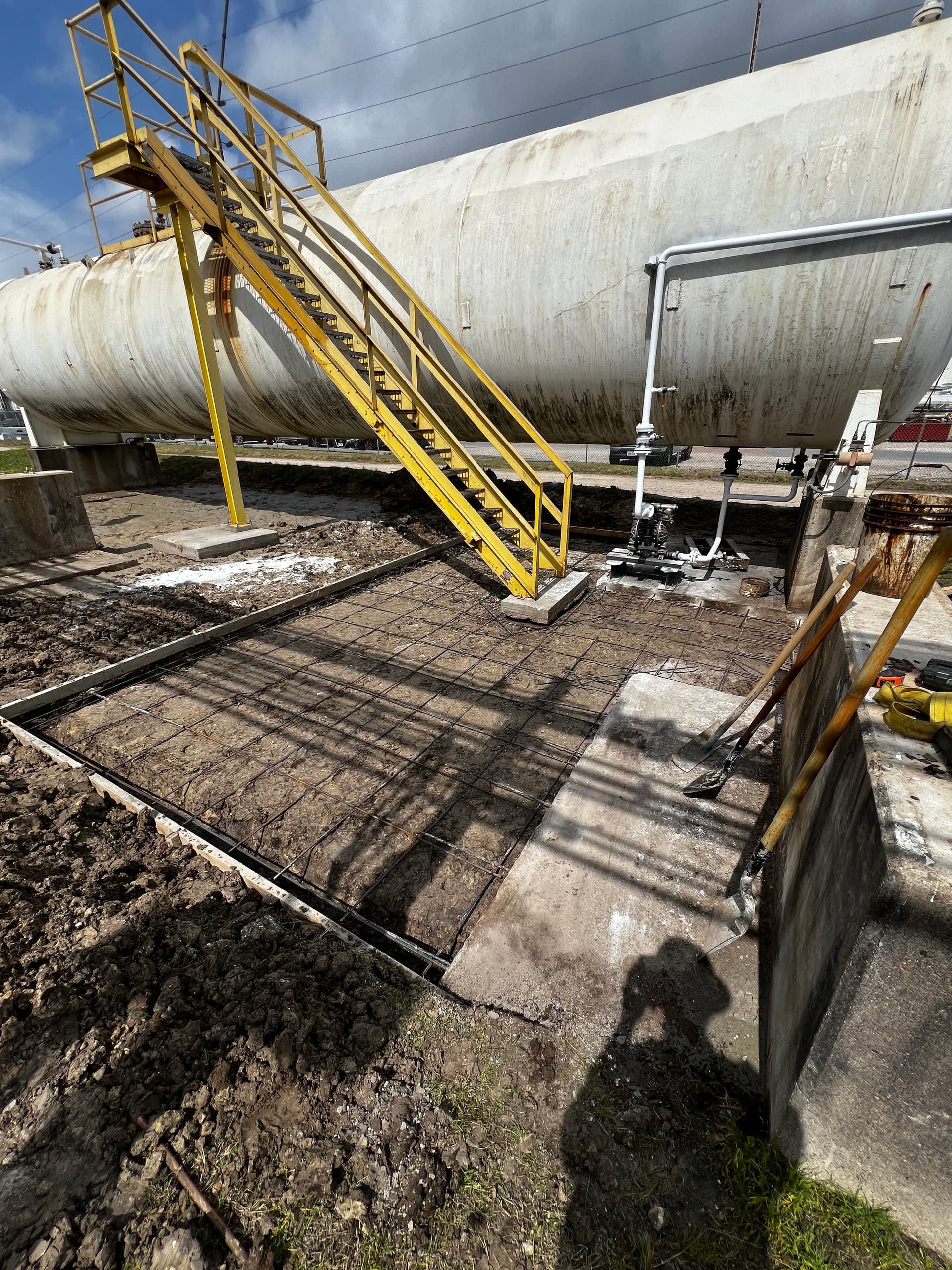 Gallery photos for Reinforced Concrete Access Pad Built for Industrial Safety: Image #1