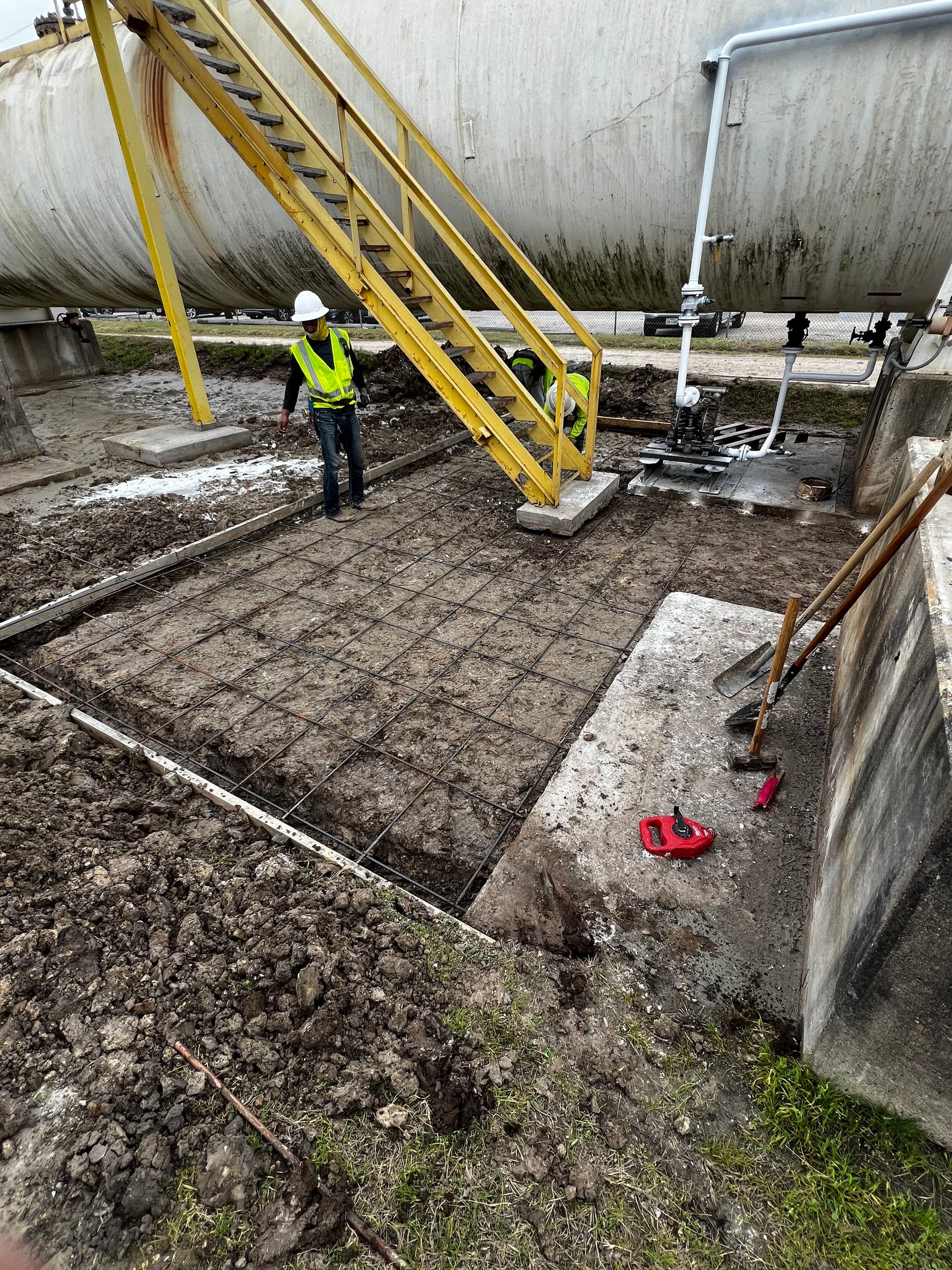 Gallery photos for Reinforced Concrete Access Pad Built for Industrial Safety: Image #7