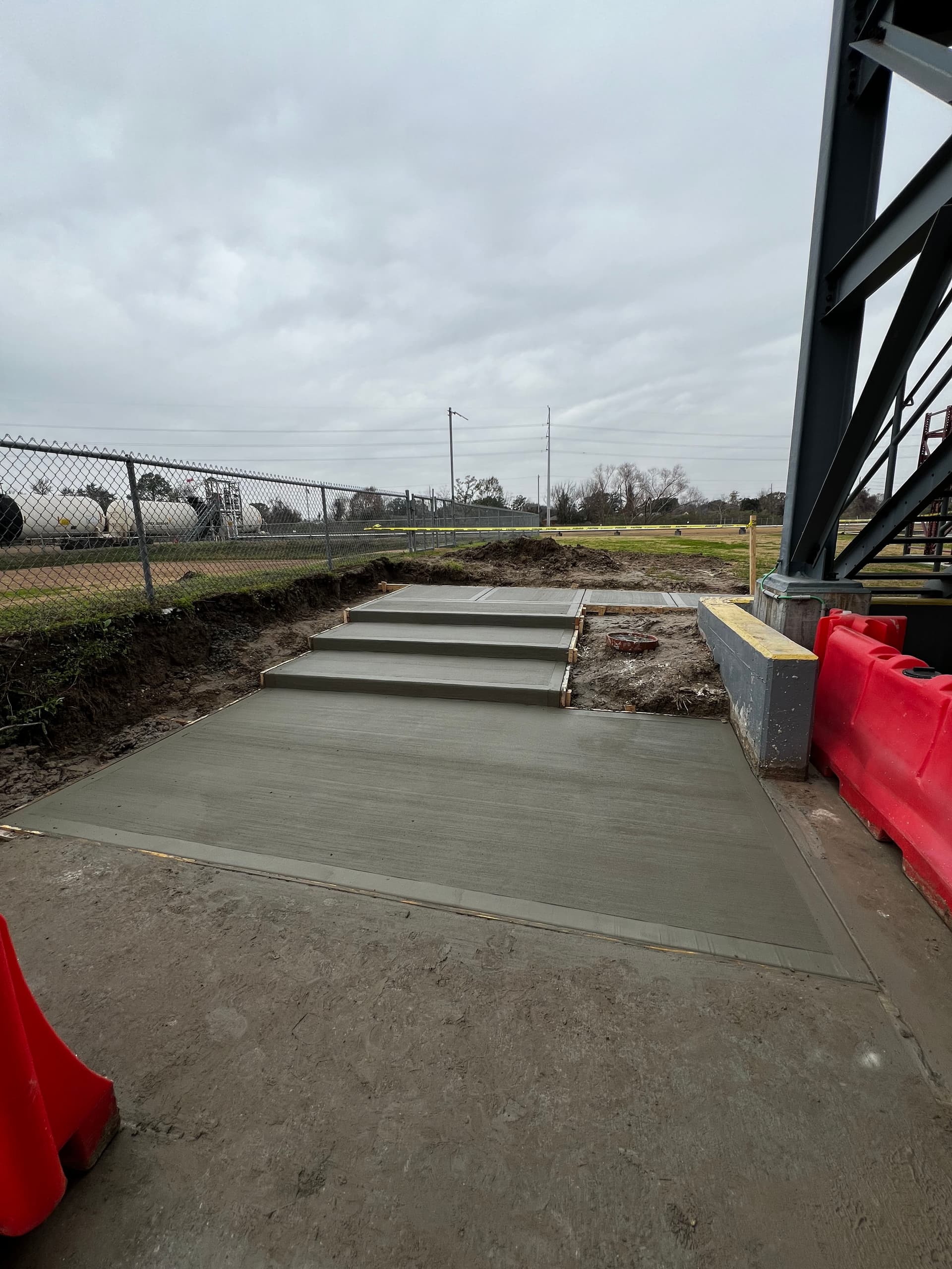 Gallery photos for Concrete Steps and Slab Pour at an Industrial Worksite: Image #6